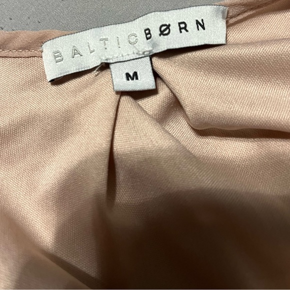 Baltic Born Lydia Maxi Dress Blush Size Medium - Picture 5 of 8